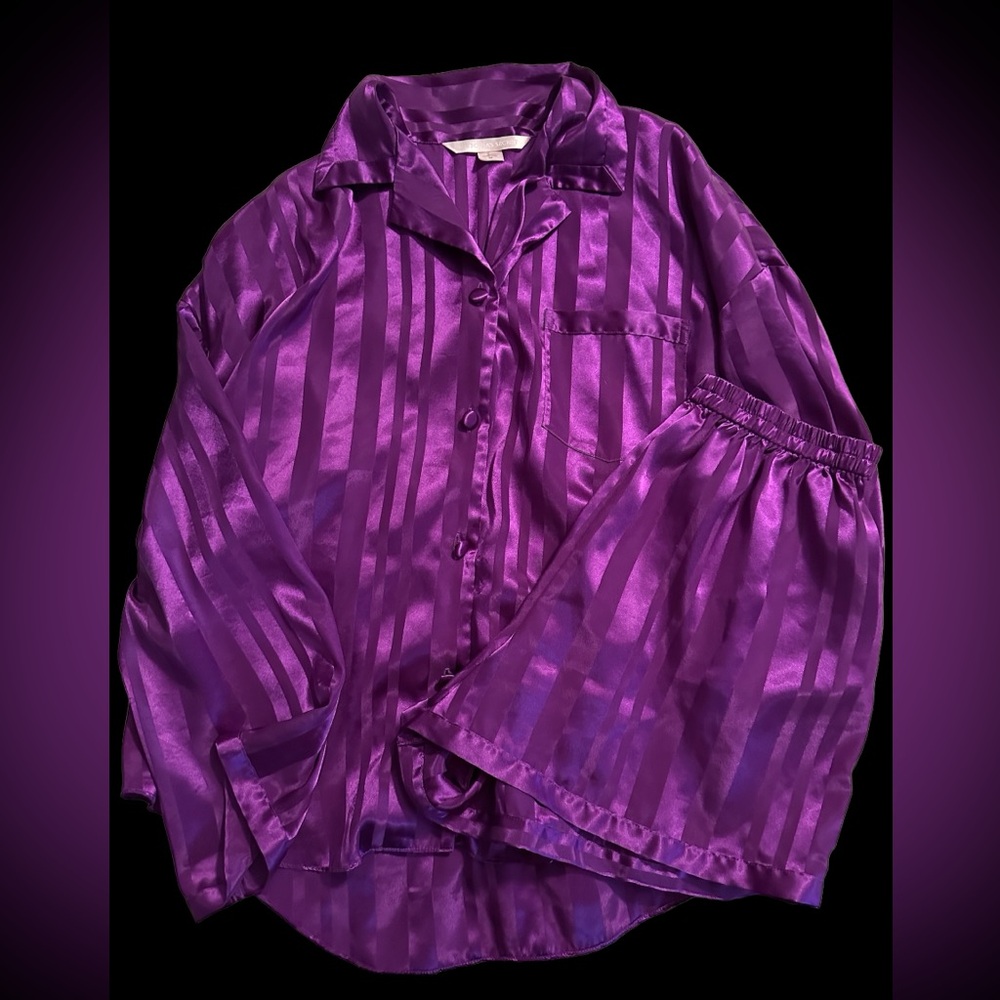 Victoria’s Secret 2 piece silk pajama set